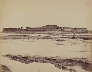A Peiho folyón lévő North Taku erőd külseje, az angol és francia bejárat bemutatásával, 1860. augusztus 21. alkotó: Felice Beato