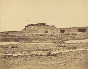 Az északi erőd hátsó része a kínai hadsereg visszavonulását mutatja, 1860. augusztus 21. alkotó: Felice Beato
