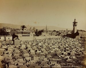 „Damas et Baalbek” album: Mohamed családi temetője Damaszkuszban alkotó: Félix Bonfils
