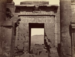 A templom kapujának részletei, Medinet Habu alkotó: Félix Bonfils