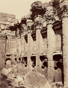 A Jupiter-templom belseje - Baalbek alkotó: Félix Bonfils