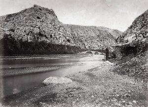 "Nahr el-Kalb" (a kutya folyója) a libanoni hegyek között, Bejrút közelében, Palesztinában