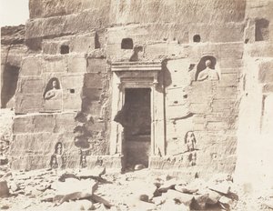 Kardâcy, szentély, fülkék és feliratok faragott a kőbányákban, 1851-52, nyomtatva 1853-54. alkotó: Félix Teynard