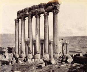 A Nap-templom és a Jupiter-templom romjai, Baalbek