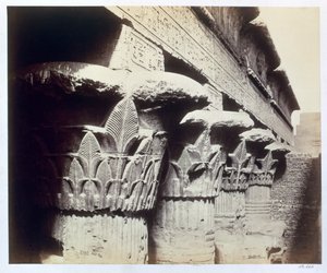 A portikusz fővárosai, Khnum temploma, Esna, Egyiptom, 1862