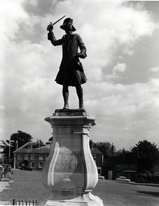 James Wolfe vezérőrnagy (1727-59) szobra (bronz) (f/w fotó)