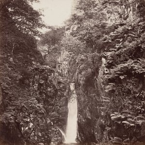 Dalegarth-vízesés, Cumberland alkotó: Francis Frith