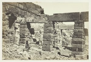 Cerf Hossayn templomának portikusa, Núbia, 1857. alkotó: Francis Frith