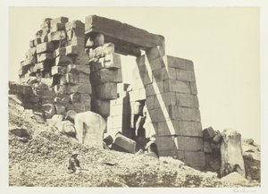 A gránitpylon, Théba alkotó: Francis Frith