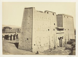 Edfu nagy pülónja, Felső-Egyiptom alkotó: Francis Frith