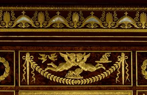 Bútorok: Josephine de Beauharnais (Marie-Joseph-Rose de Tascher de la Pagerie) (Marie Joseph Rose) (1763-1814) fából készült, Francois Jacob-Desmalter (Jacob Desmalter) aranyozott bronzból készült gardrób üvegházi ékszereinek részletei ) (1770-1841)