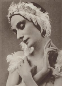 Pavlova a haldokló hattyúban (f/w fotó) alkotó: Frans van Riel