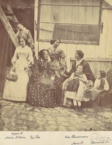 [Négy nő és három gyermek csoportportréja], 1850-60-as évek.