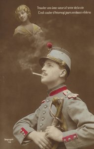 Egy fiatal katona a szerelméről álmodozik (színezett fotó) alkotó: French Photographer