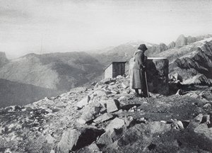 Buet, Aiguilles Rouges hegység a Breventből nézve (fekete-fehér fotó) alkotó: French Photographer