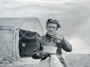 Charles Nungesser, 1914-18 alkotó: French Photographer