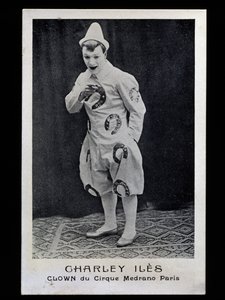 Charley Iles bohóc (1876-?) a párizsi Medrano cirkuszból, 1910 körül, képeslap, Franciaország, XX. század alkotó: French Photographer