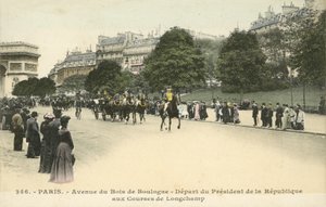 Franciaország elnökének indulása, a párizsi Longchamp lóversenypálya (színes fotó) alkotó: French Photographer
