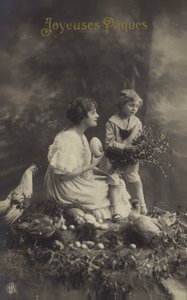 Húsvéti üdvözlőlap kisfiú alkotó: French Photographer