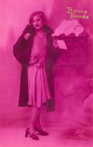 Elegáns lány készül, hogy tegye újévi üdvözlőlap alkotó: French Photographer