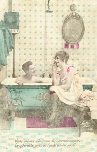 Lány, dohányzik, beszél az emberrel a fürdőben alkotó: French Photographer