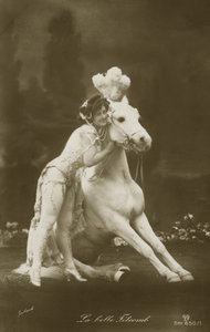La Belle Titcomb (fekete-fehér fénykép) alkotó: French Photographer