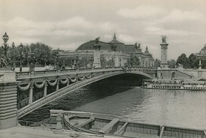 A Pont Alexandre III és a Grand Palais, az Alexandre-híd és a Nagy Palota (fotógravírozás) alkotó: French Photographer