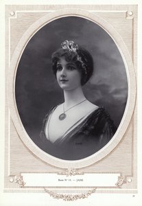 Pierre Imans által készített manöken (fekete-fehér fotó) alkotó: French Photographer
