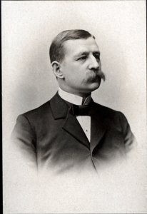 Salomon August Andree (1854-1897), svéd mérnök, fizikus, repülő és sarkkutató portréja. alkotó: French Photographer