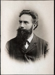 Wilhelm Conrad Roentgen vagy Rontgen (1845-1923) német fizikus portréja. alkotó: French Photographer
