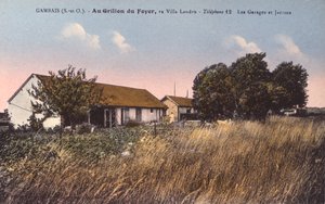 Henri Desire Landru (1869-1922) Gambais-i házát ábrázoló képeslap (fekete-fehér fényképet lásd a 238390. számon) alkotó: French Photographer