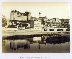 A paui királyi kastélyt ábrázoló képeslap, ahol IV. Henrik francia és navarrai király született 1553. december 13-án, kb. 1900 alkotó: French Photographer