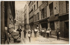 Az Action Francaise nyomdából származó újságárusok felszabadítása alkotó: French Photographer