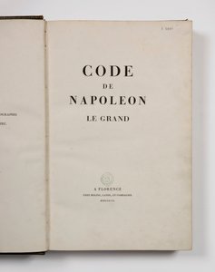 Nagy Napóleon kódexe, megnyitva a címlapon, megjelent Firenze, Molini, Landi et Cie, 1809 alkotó: French School