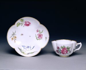 Csésze és csészealj, Vincennes, 1745-52 körül (porcelán)