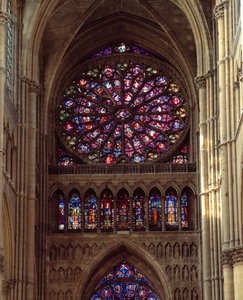 Gótikus építészet: kilátás a reimsi Cathedrale Notre-Dame (Notre Dame) rozettájára, amely a 13. században készült. Reims, Marne alkotó: French School
