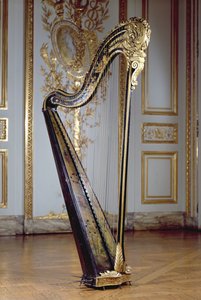 Marie Antoinette királynő hárfa (festett és aranyozott fa)