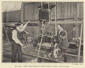 MM Santos-Dumont és Buchet meglátogatják a motort, a hangárban (metszet) alkotó: French School