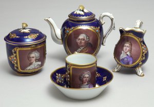 XVI. Lajos (1754–1793) és Marie Antoinette (1755–93) portréival készült teázás része, Sevres, Franciaország, 1789 körül (porcelán)