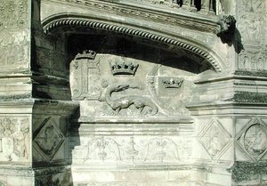Dombormű a Grand Escalierről, amely I. Francois (1494-1547) címerét szalamandrával ábrázolja alkotó: French School