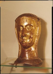 Szent Orsolya társának ereklyetartó feje, 1300 körül, Limoges (aranyozott réz)