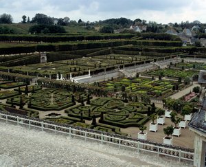 Reneszánsz építészet: kilátás a 16. század elején épült Chateau de Villandry kertjére, a Loire egyik kastélya. Villandry, Indre és Loire alkotó: French School