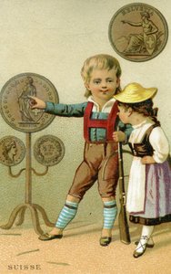 Svájci fiú és lány megcsodálják a svájci frankok bemutatóját, a különböző országok pénznemeire vonatkozó promóciós kártyák sorozatából, amelyeket a Baster & Vieillemard adott ki Párizsban a csokoládégyártó számára