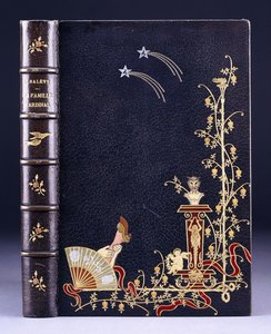 Felső könyvborító: két hullócsillag, egy fáklya, lomb, faun talapzaton, puttó és egy láb a legyező mögött, 1893 alkotó: French School