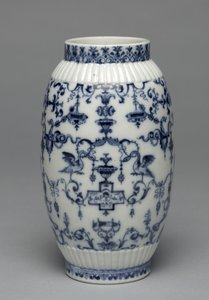 Váza, Saint Cloud Porcelángyár, 1695-1700 körül alkotó: French School