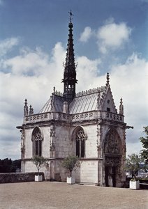 Az 1493-ban elkészült Chateau Amboise Saint-Hubert-kápolna kilátása alkotó: French School