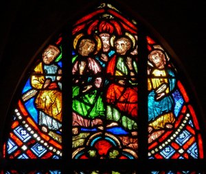 Pünkösdöt és négy apostolt ábrázoló w0 ablak alkotó: French School