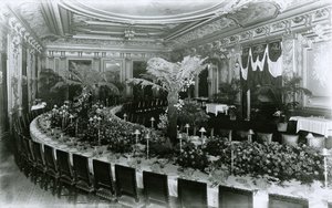 Metropolitan Club belső alkotó: G.P. Hall und Sohn