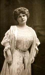 Marie Corelli brit regényíró, 1909. alkotó: Gabell