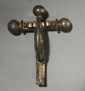Számszeríj fibula, 350-400 körül alkotó: Gallo-Roman